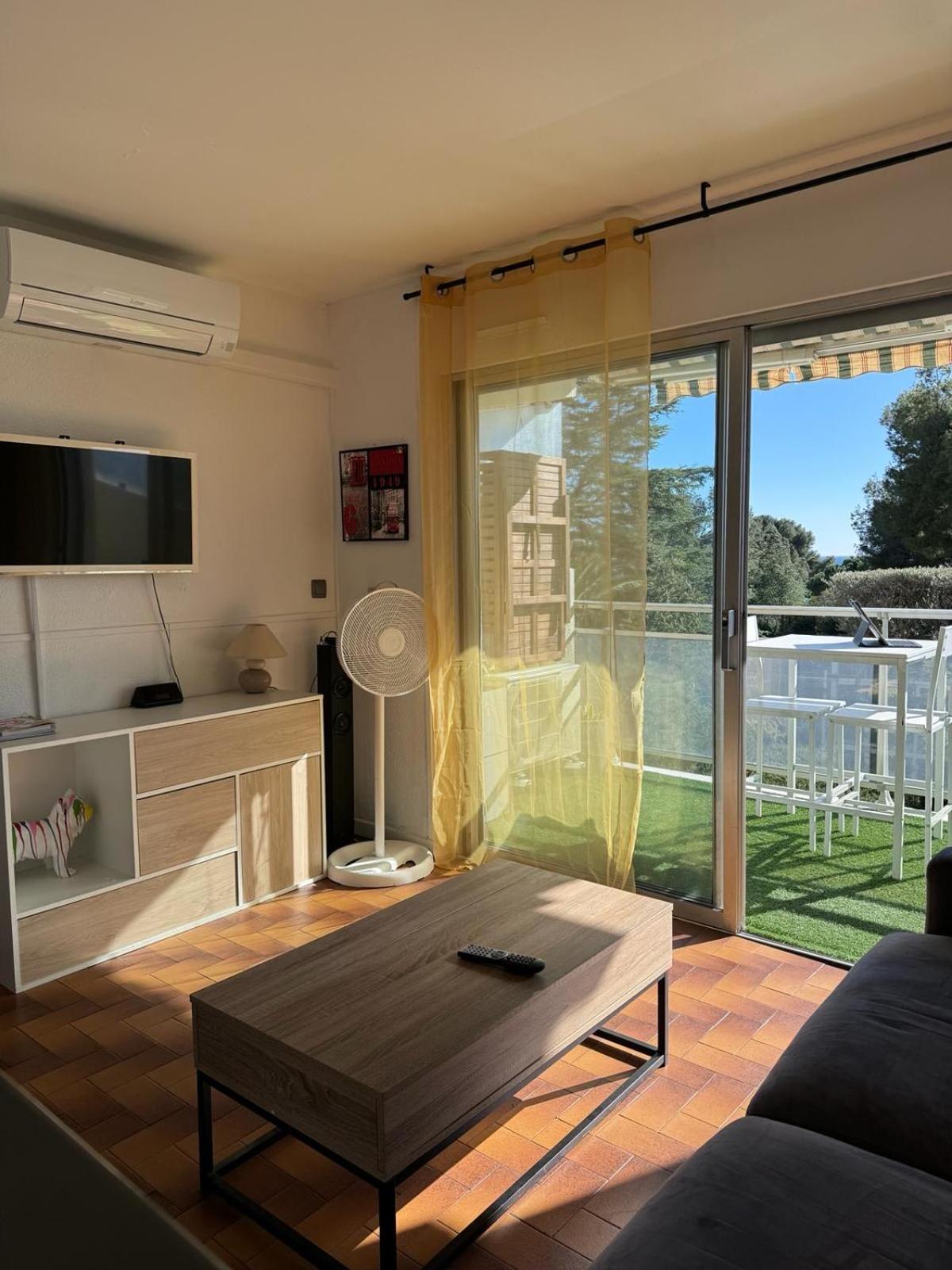 Beau Studio Climatise Face A La Mer La Ciotat Bagian luar foto
