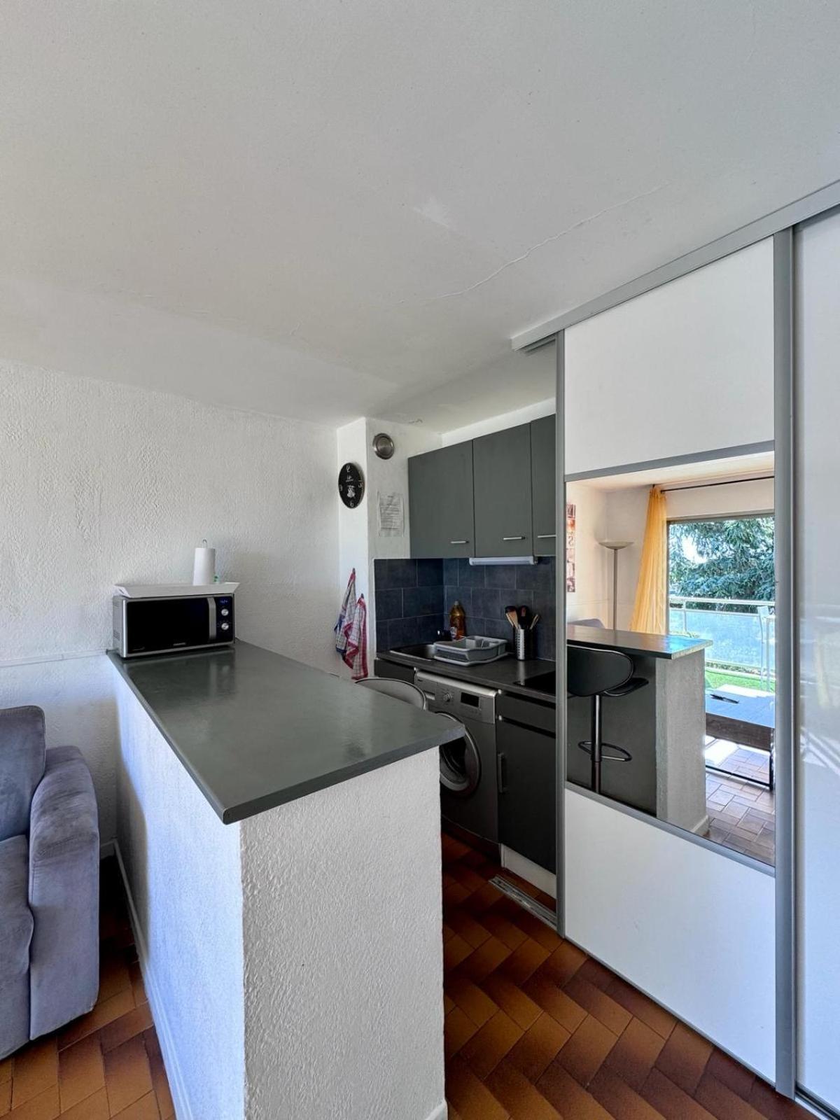 Beau Studio Climatise Face A La Mer La Ciotat Bagian luar foto